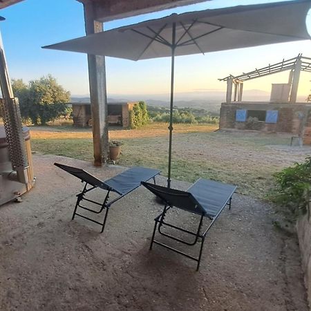 Tramonti E Valli Calvi dell' Umbria Bagian luar foto
